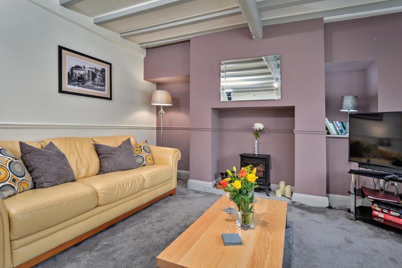 Finest Retreats - Cloggers Cottage Darley Eksteriør billede